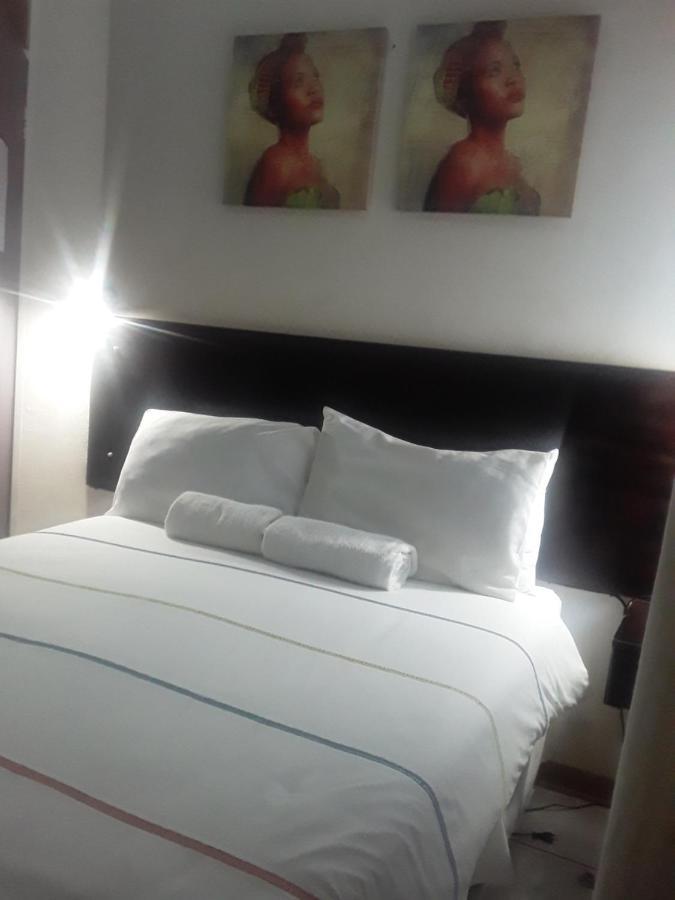 Vuya Nathi Bed And Breakfast Μανζίνι Εξωτερικό φωτογραφία
