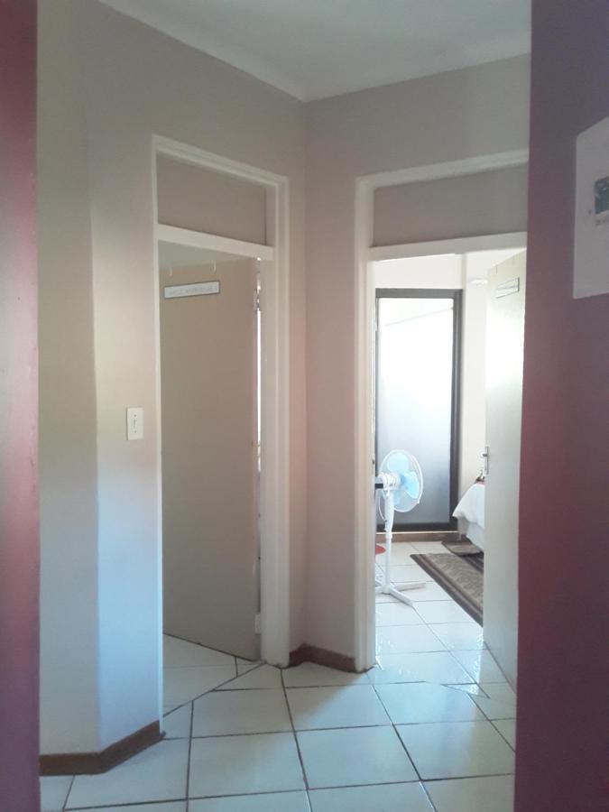 Vuya Nathi Bed And Breakfast Μανζίνι Εξωτερικό φωτογραφία