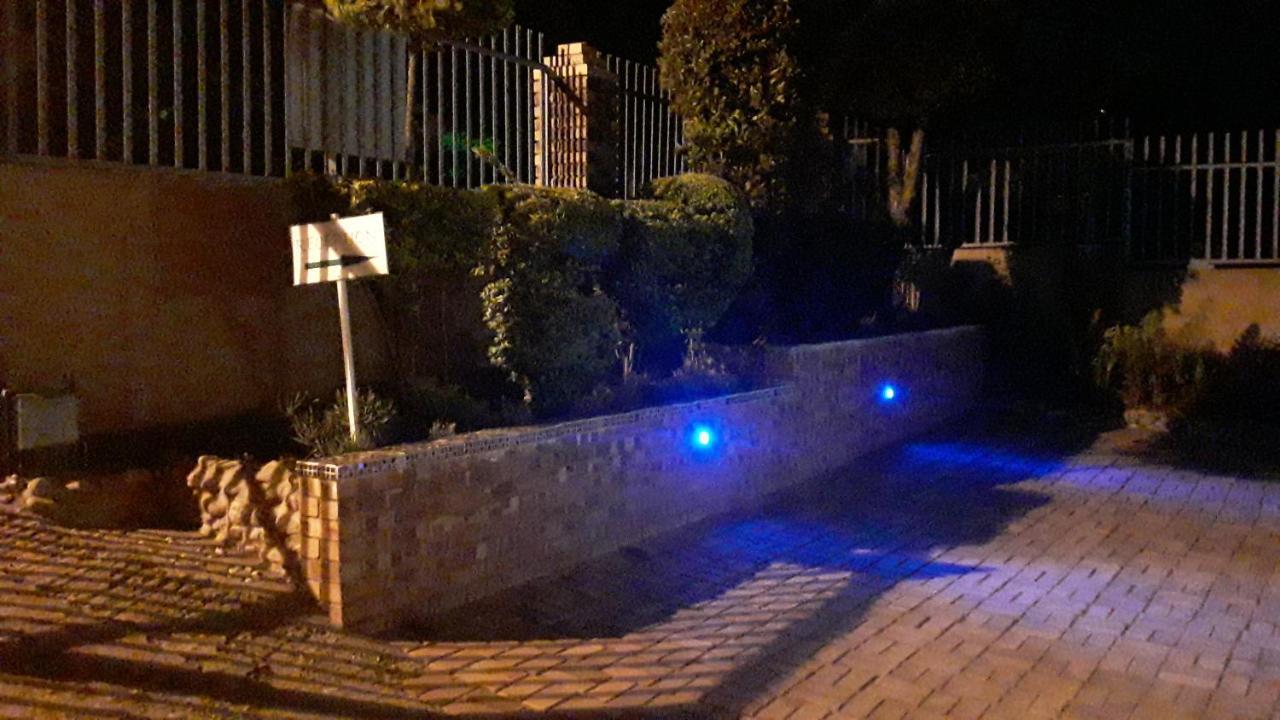 Vuya Nathi Bed And Breakfast Μανζίνι Εξωτερικό φωτογραφία