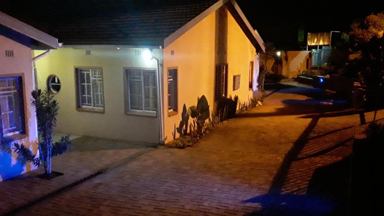 Vuya Nathi Bed And Breakfast Μανζίνι Εξωτερικό φωτογραφία